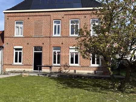 maison bourgeoise lumineuse 190 m² 4 garages fort potentiel