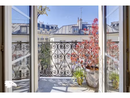 location appartement 2 pièces 55 m² à paris 3ème (75003)  2 300 €