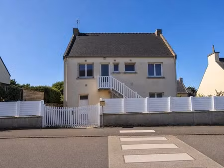 maison de 7 pièces de 166 m² à cléder
