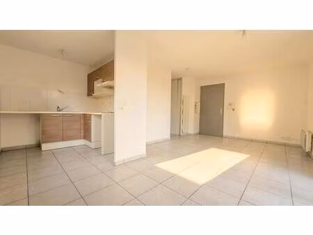 t3 en rez-de-jardin avec extérieur exceptionnel - seysses