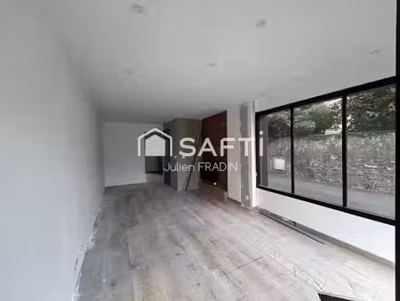 location locaux professionnels 2 pièces 30 m² à thouaré-sur-loire (44470)  774 €