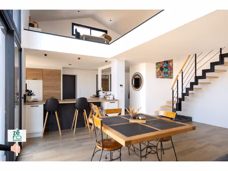 maison d'exception très récente de 167 m2 prestations haut