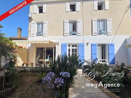 maison cœur de ville st jean d'angely avec garage
