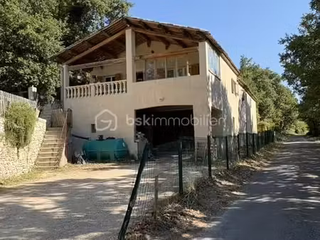 maison traditionnel 3 chambres  avec piscine