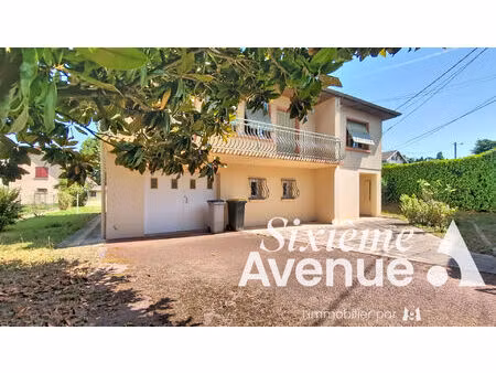 maison saint priest 5 pièces de plus de 180 m² au sol