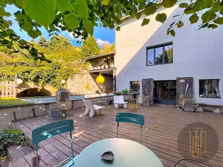 propriété de charme de 522m2 avec piscine et vue dégagée