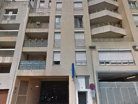 garage parking à louer lyon