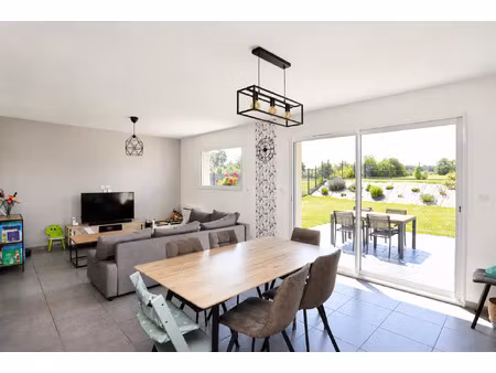 pavillon 4 chambres avec garage et jardin clos - dpe b