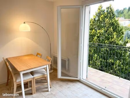 valbonne village - 3 pièces de 55 m²