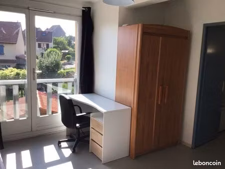 loue studio meublé dans résidence universitaire proche utbm 2 minutes 2 e étage chauffage 