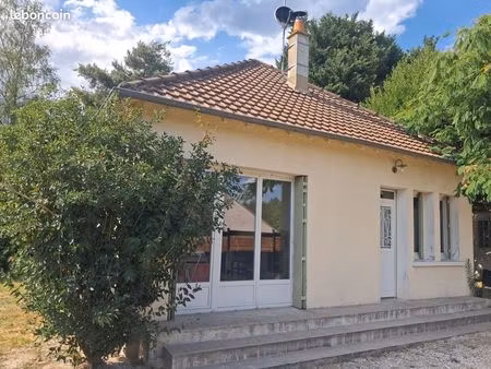 maison lumineuse avec deux chambres