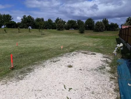 terrain de 912 m²viabilisé