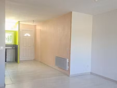 appartement grand t2 bis de 55 m² avec grande terrasse – château-arnoux