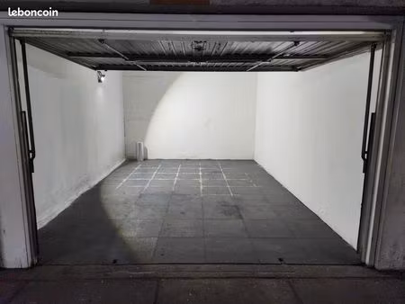grand box