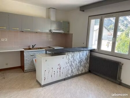 appartement t3 à la saulce