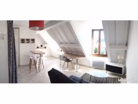 studio 27m2 meublé pour étudiant(e) proximité iut / champollion et gare rodez
