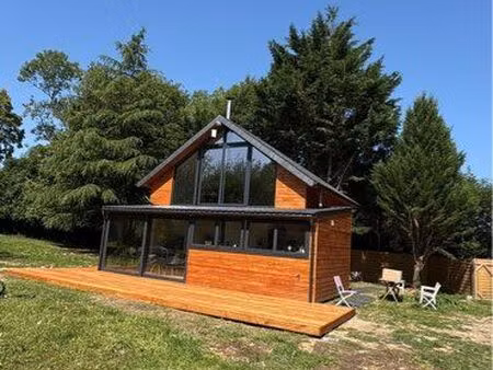 chalet moderne tout confort dans un écrin de verdure