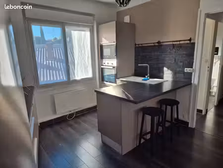 t3 meublé 65 m² – balcon – très lumineux – parquet ancien – centre‑ville meximieux (01800)