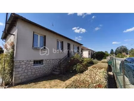 maison traditionnelle de 63 m² à coullons