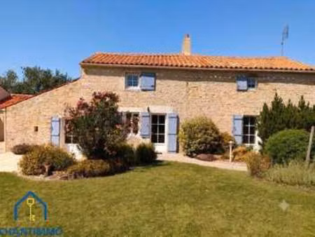 vente maison à sainte-hermine (85210) : à vendre / 167m² sainte-hermine
