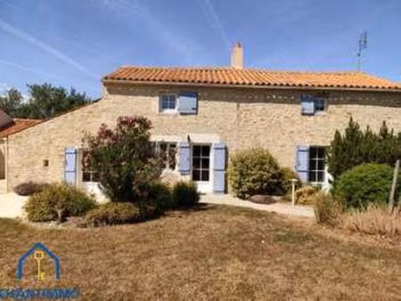vente maison à sainte-hermine (85210) : à vendre / 167m² sainte-hermine