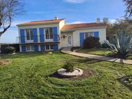 vente maison à sallertaine (85300) : à vendre / 108m² sallertaine