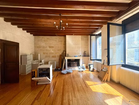 bordeaux capucins / nansouty - immeuble en pierre 225 m² - cour - dépendance - idéal inves
