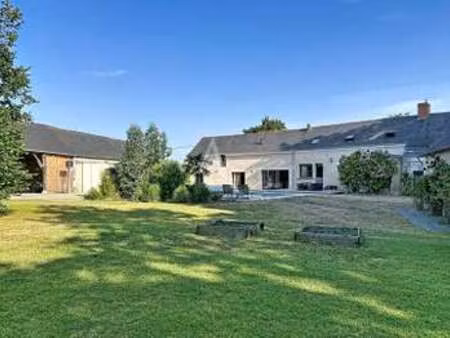 vente maison piscine à baugé-en-anjou (49150) : à vendre piscine / 244m² baugé-en-anjou