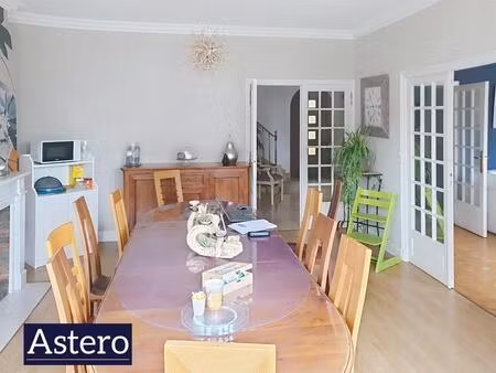 agréable et grande maison familiale de 234m² située à loudéac  belles prestations