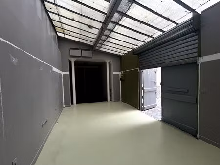 local commercial atelier