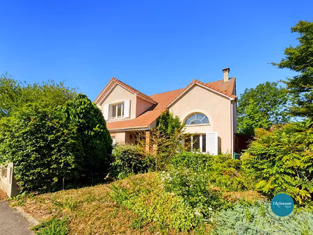 vente maison 7 pièces  158.00m²  mennecy