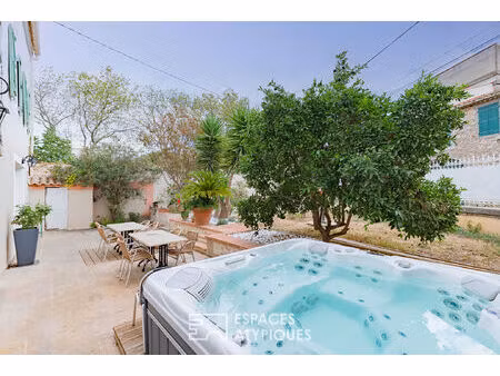 maison familiale et chambres d'hôtes - 328 m² rénovés au coeur des corbières