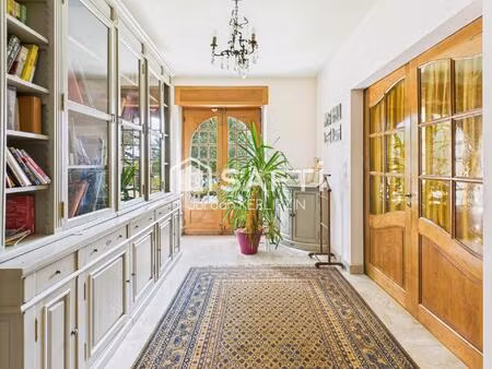 maison de prestige avec 6 chambres + maison de 35m² sur un terrain de 10040m².