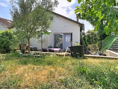 maison sur sous sol avec jardin