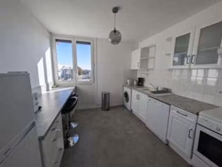 location appartement 3 pièces meublé à lannion (22300) : à louer 3 pièces meublé / 65m² la
