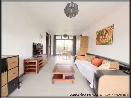 a vendre a kourou (97310) un magnifique appartement t4 de 77 m² - au prix de 182000 €