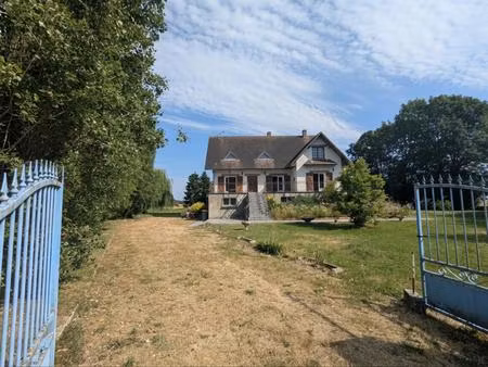 propriété 9 pieces 6 chambres 4612m2 terrain arboré