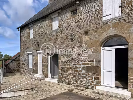 maison+boxes / bacilly-lolif/ nombreux bâtiments