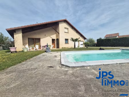 maison familaile avec piscine