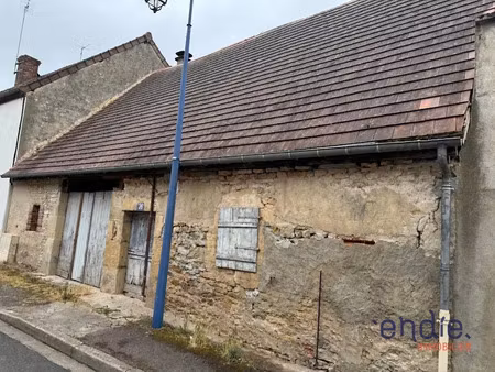 vente maison 1 pièce 70 m² à saint-pierre-le-moûtier (58240)  28 500 €