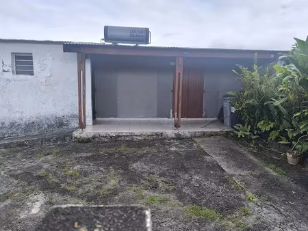 vente villa 2 pièces 60 m² à saint benoit (97470)  180 €