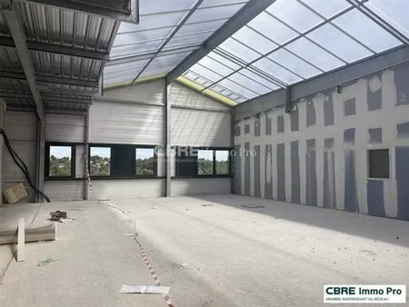 location bureau poitiers 245 m²