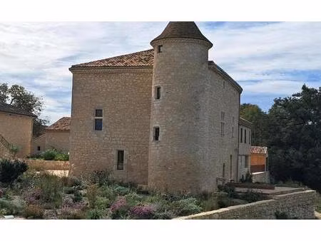 domaine magifiquement restaure sur 13 hectares