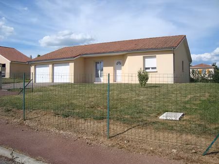 maison a landouge de plain-pied avec garage