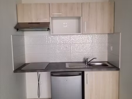 location appartement 2 pièces 39m² roques 31120