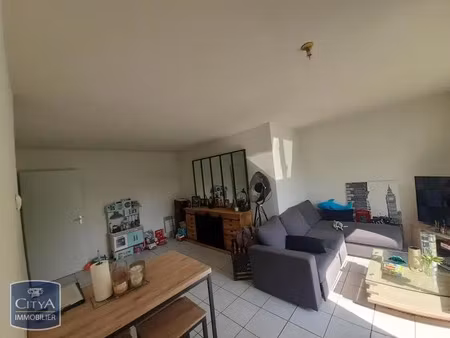 appartement à louer 2 pièces 47.54 m² - luçon (85) - 556€