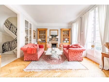 neuilly-sur-seine  île-de-france  france with id 2885296746