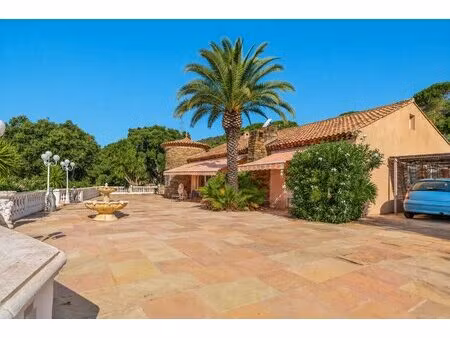 villa 5 pièces - bormes-les-mimosas