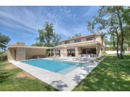 villa de grand standing à vendre à tourrettes  coeur de golf -