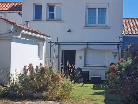 vente maison 4 pièces 72.3 m² à grues (85580)  182 000 €